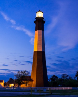 Tybee Lighthouse at Dawn 03860